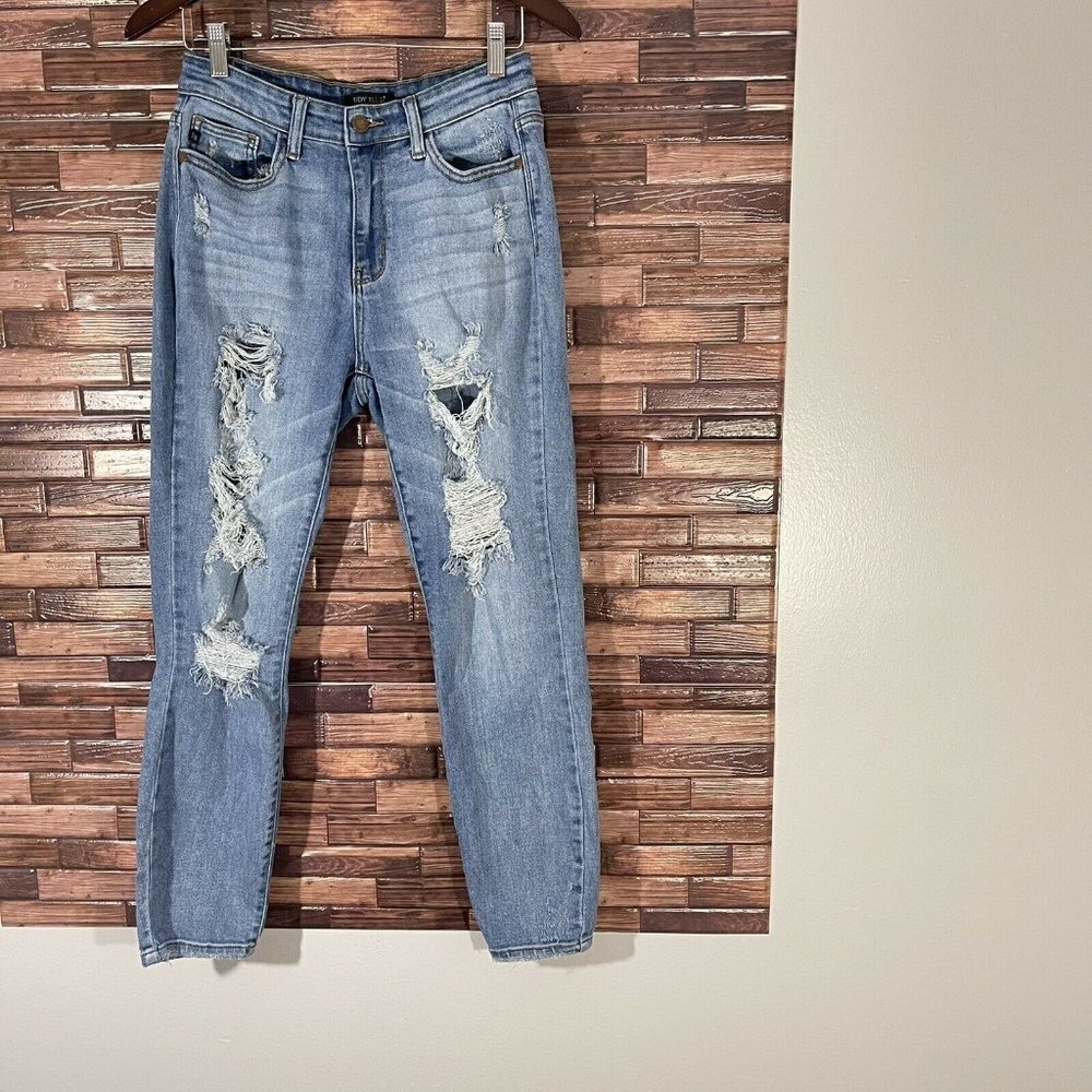 JUDY BLUE BOYFRIEND FIT WOMEN'S BLUE JEANS DISTRESSED SIZE 5/27 Light Wash